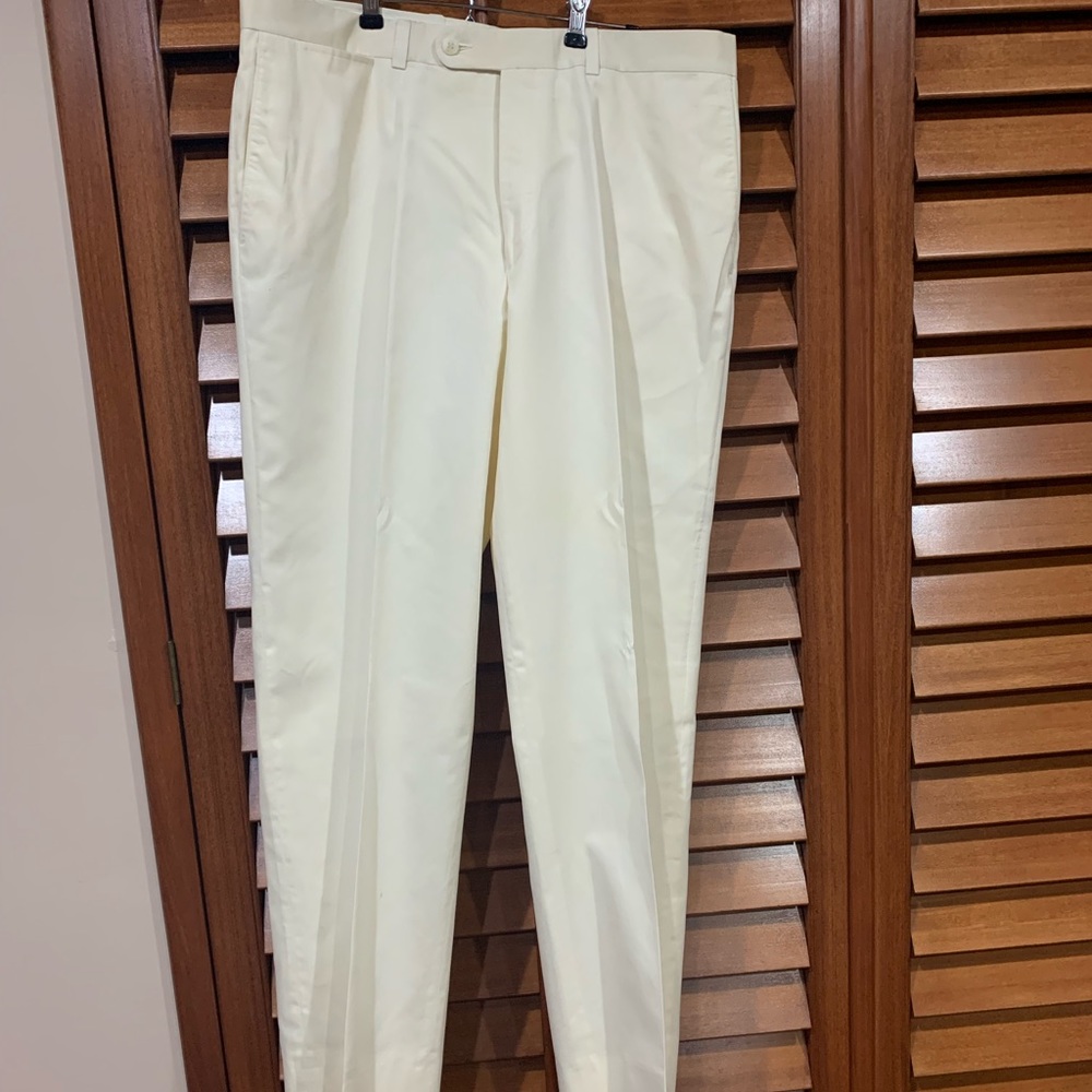 Saks Fifth Avenue khaki chino pant